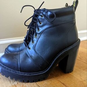 DR MARTENS AVERIL WOMEN'S LEATHER HEELED ANKLE BOOTS